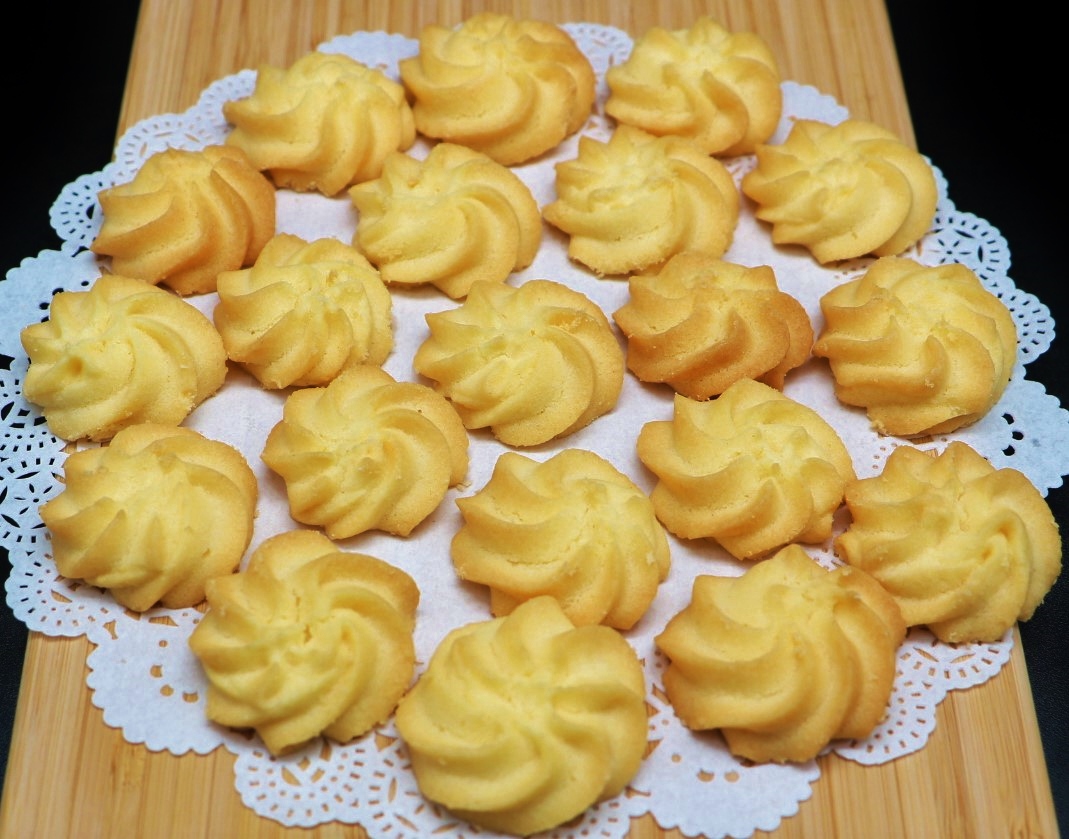 Melting Moments Butter Cookies