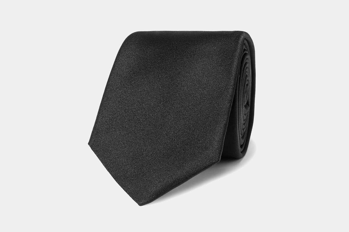 business professional men tie Hugo Boss luxury - Luxe Digital