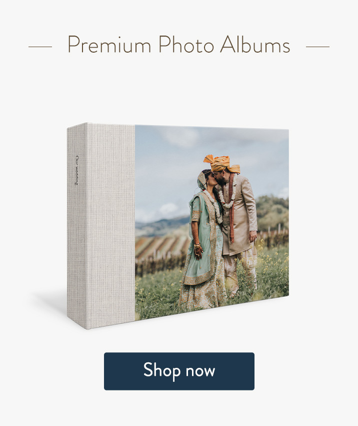 Premium Photo Album newlyweds on the cover.