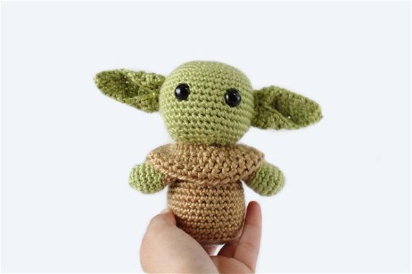 Crochet Baby Yoda