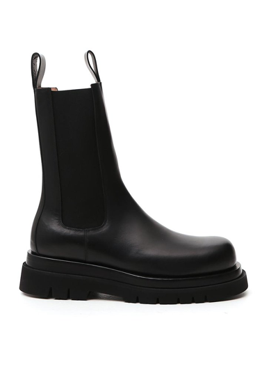 Bottega Veneta Lug Leather Chelsea Boots In Black