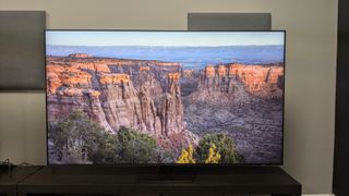 Samsung QN90D with valley on screen