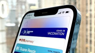 iOS 15.1 vaccination card to Apple Wallet