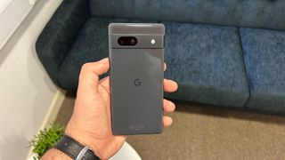 Android smartphone: Google Pixel 7a