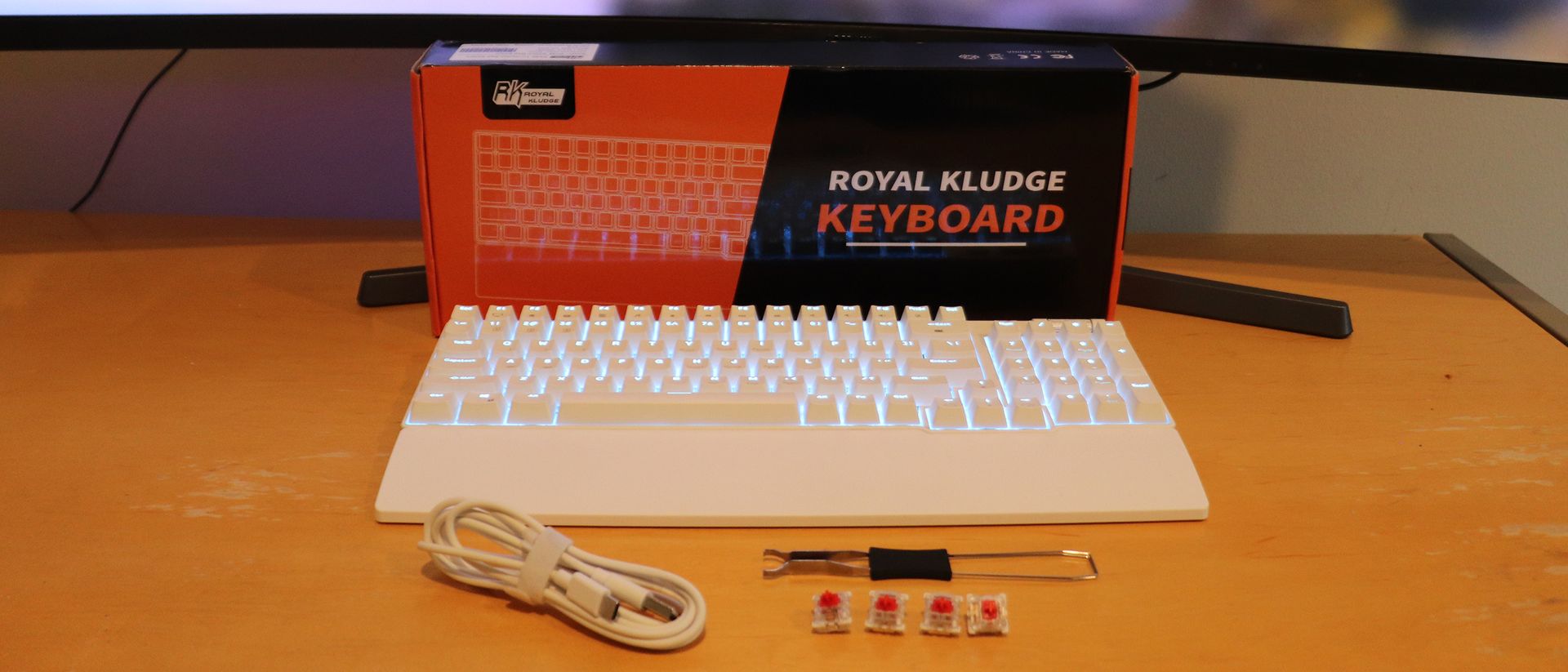 Royal Kludge RK96 Review: Customizable, Compact and Flexible | Tom's ...