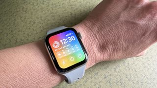 best Apple Watch complications on wrist