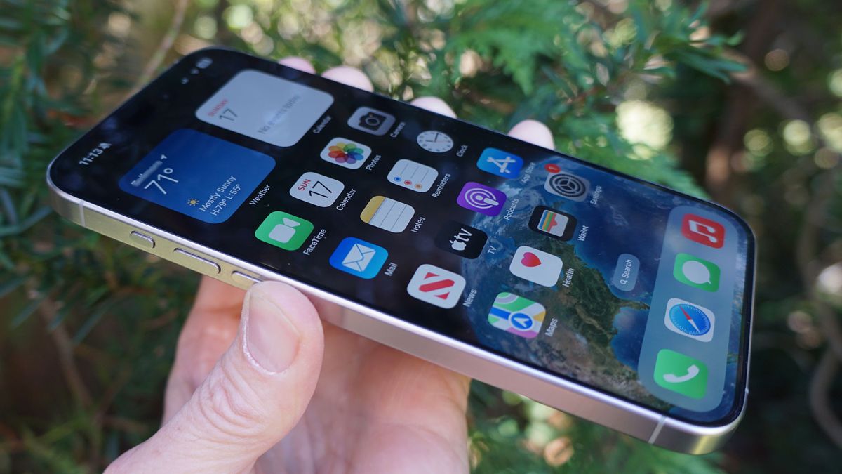 Apple has said how long the iPhone 15 line will be updated for, and it ...