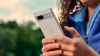 Android smartphone: Google Pixel 7a