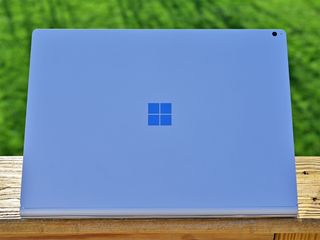 Surface Book 3 Logo Grass