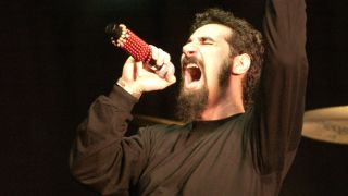 Serj Tankian on stage in 2001