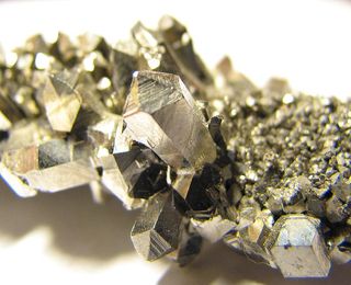 niobium crystals