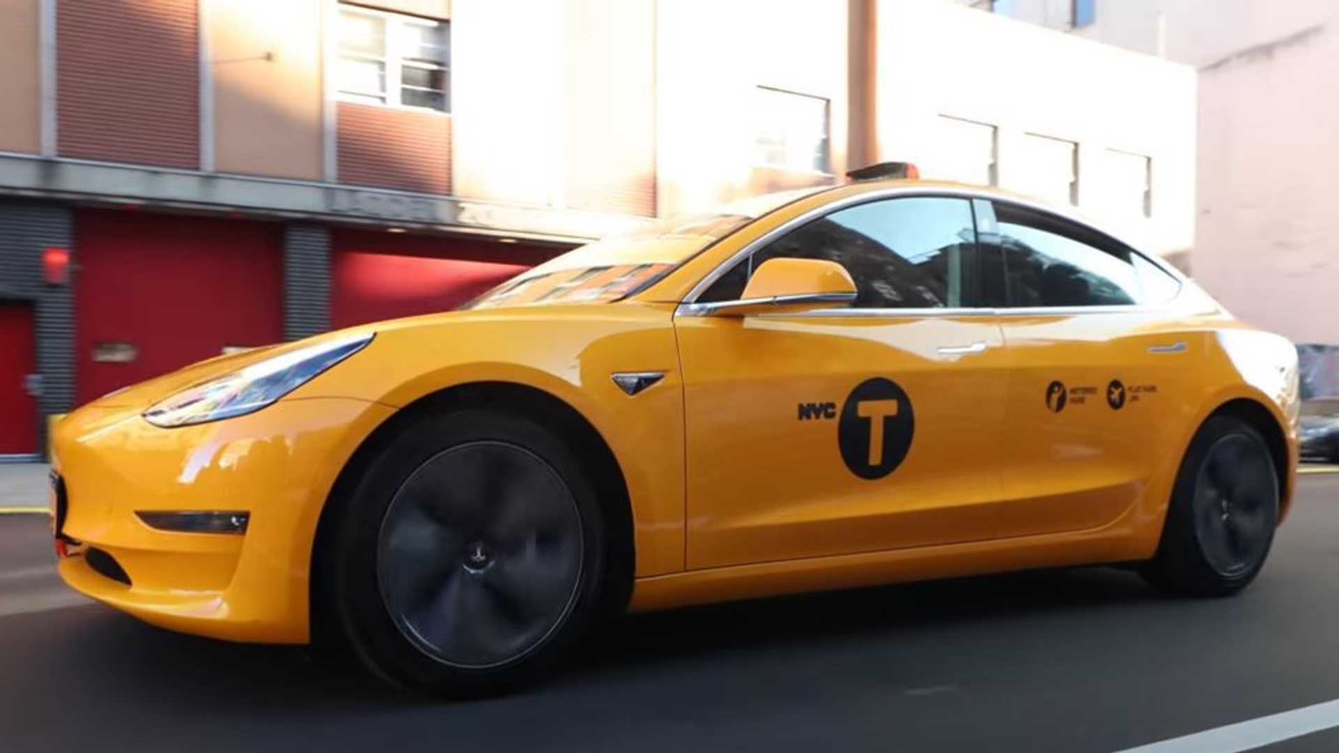 New York City S Tesla Model 3 Taxi Cab Out Of Service Following Crash