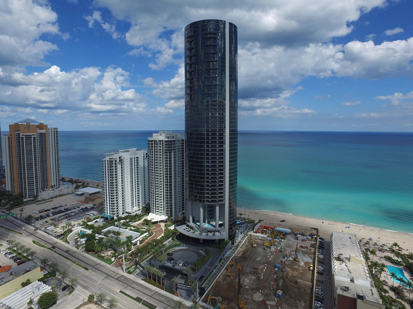 Technologie und luxuriöser Wohnkomfort: Der Porsche Design Tower Miami 3