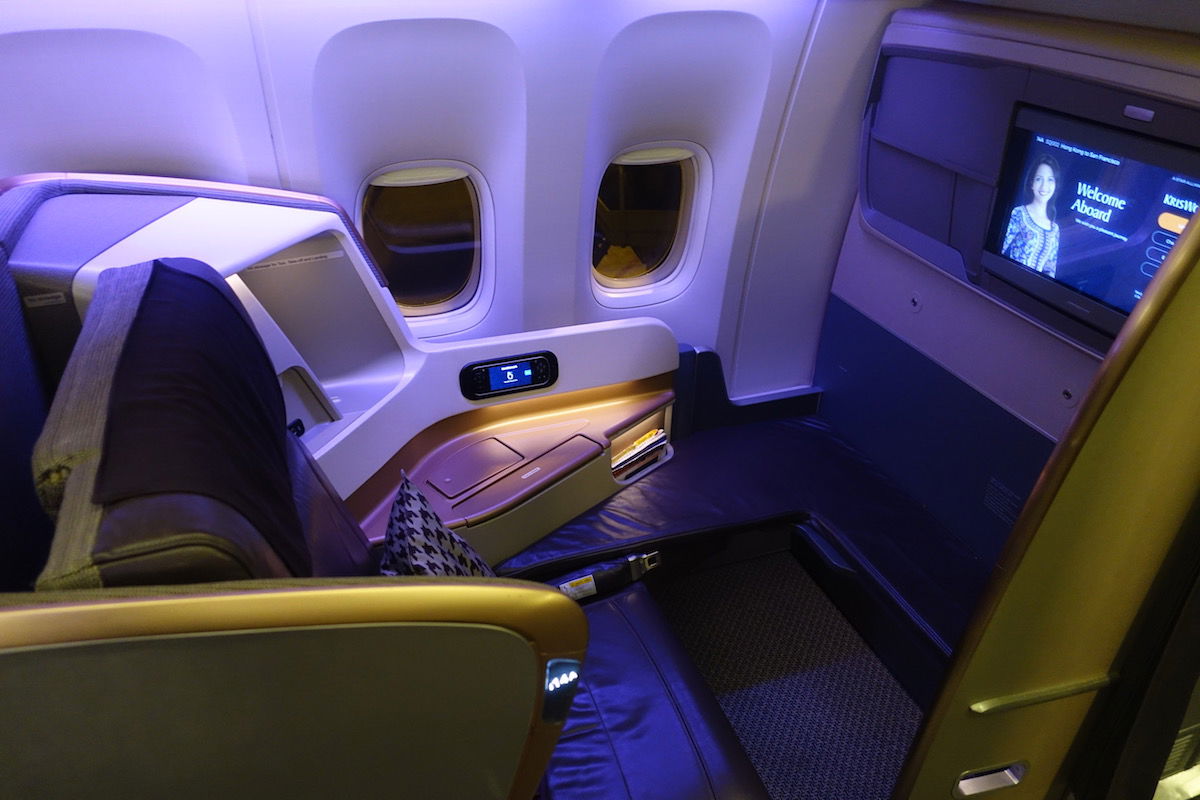 Singapore-777-Business-Class - 3