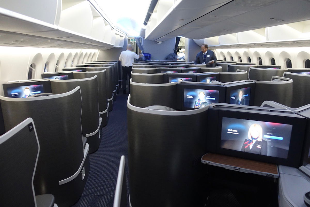 Top 45+ imagen american airlines boeing 787 interior - Thcshoanghoatham ...