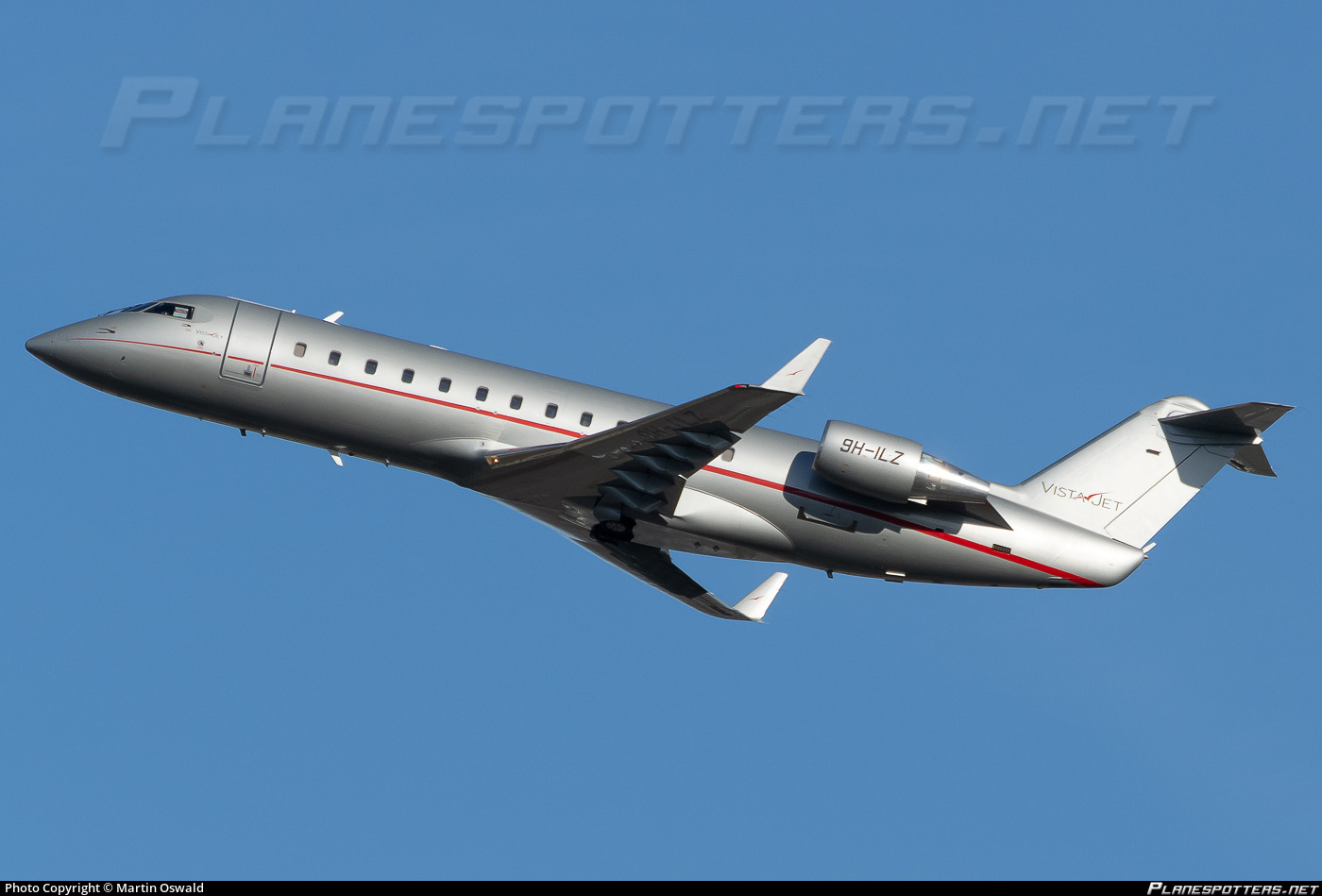 9H-ILZ VistaJet Bombardier Challenger 850 (CL-600-2B19) Photo by Martin ...