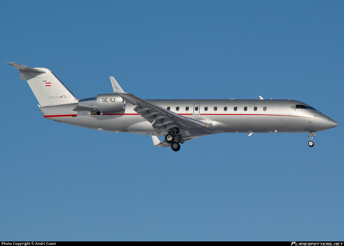 OE-ILY VistaJet Bombardier Challenger 850 (CL-600-2B19) Photo by Andri ...