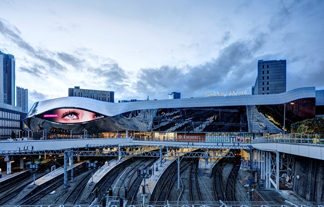 Birmingham New Street and Grand Central - by day: Birmingham New Street 
railway station
train station
Grand Central
Shopping centre