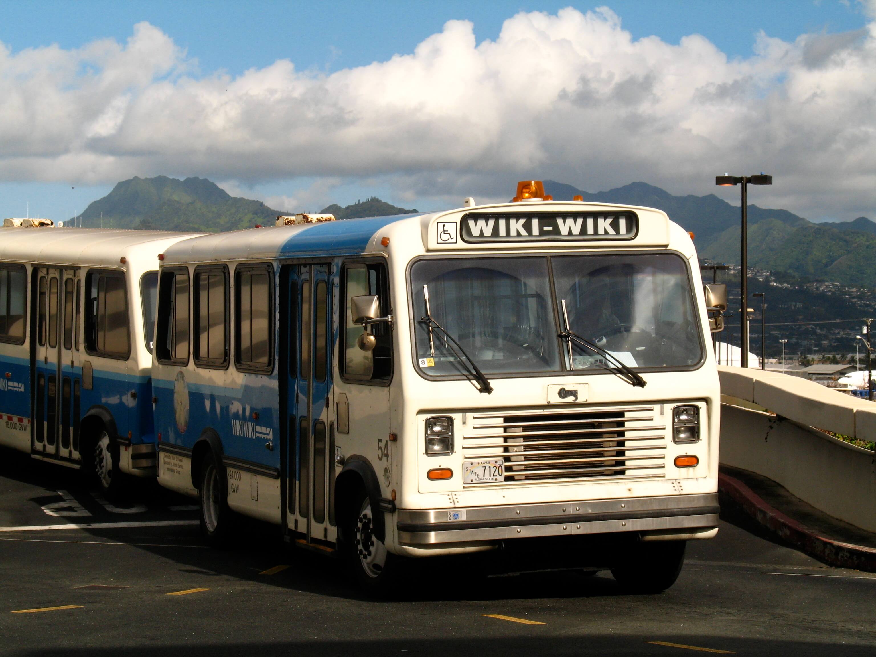 HNL_Wiki_Wiki_Bus (1).jpg