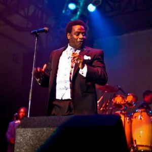 Al Green live in concert.