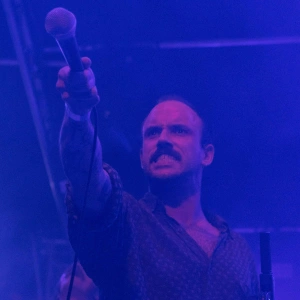 Idles live in concert.