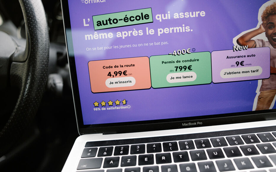 Pour l'assurance auto, Ornikar propose un prix d’appel à 9 euros par moi