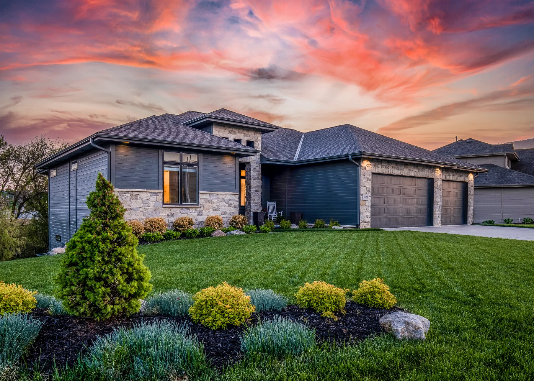 a sacramento region home of the front exterior during sunset