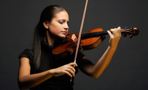 female violinist