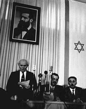 David Ben Gurion, Perdana Menteri Israel yang pertama. Kelihatan di ...