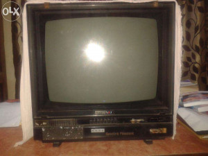 Old ecil color tv