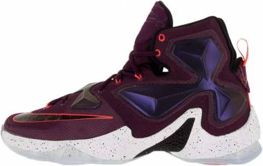 Nike Lebron 13 - Rose / Noir / Argenté / Violet (Mûrier / Noir - Platine Pur - Violet Vif)