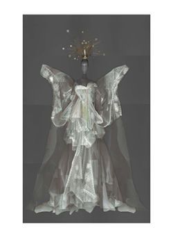 Heavenly Bodies: Fashion and the Catholic Imagination