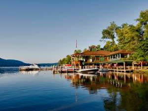 exterior of the boathouse restaurant during the day