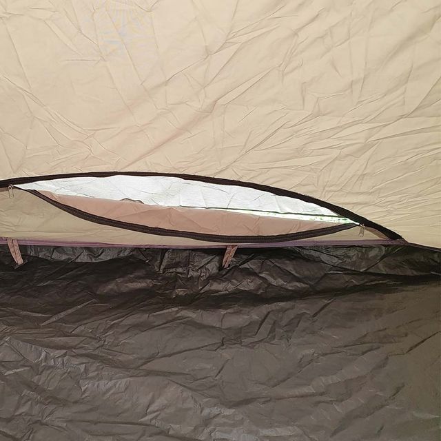 Coleman Instant Swagger 3P Tent &minus; Vent Window