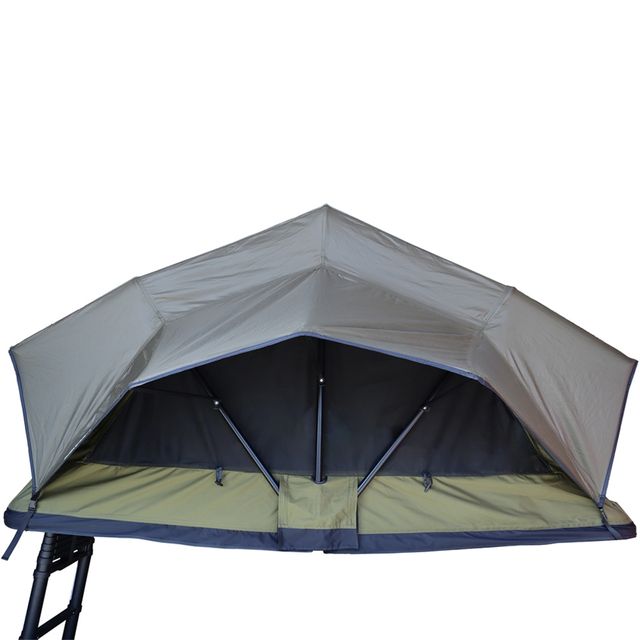 23Zero Dakota Super Lite Roof Top Tent &minus; 180&minus;degree full&minus;length side windows for excellent ventilation and scenic views