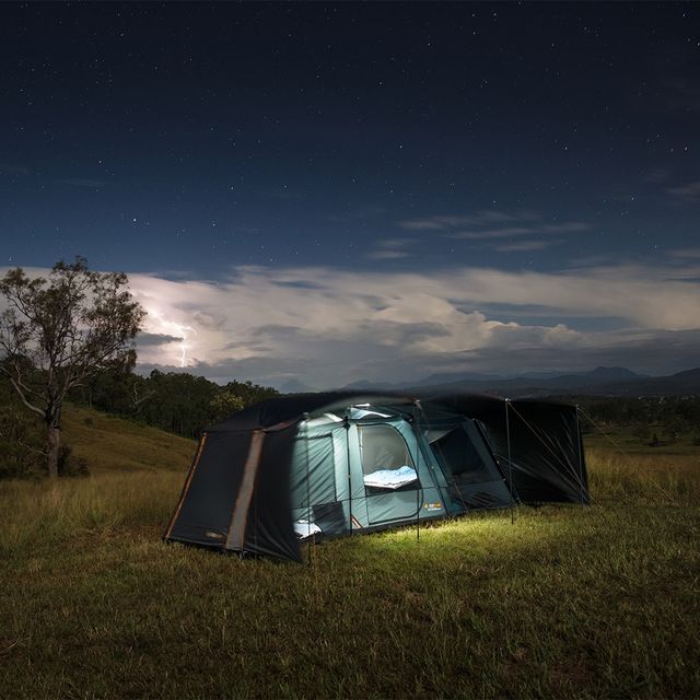 OZtrail Fast Frame BlockOut Lumos 10P Tent &minus; Integrated dimmable 230 lumen Lumos&trade; strip light in each room allows for customised, fuss&minus;free zoned lighting