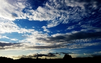 Fluffy clouds in the sky wallpaper 2560x1600 jpg