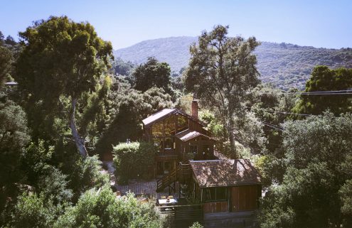 Peek inside a rustic 1970s Topanga Canyon home