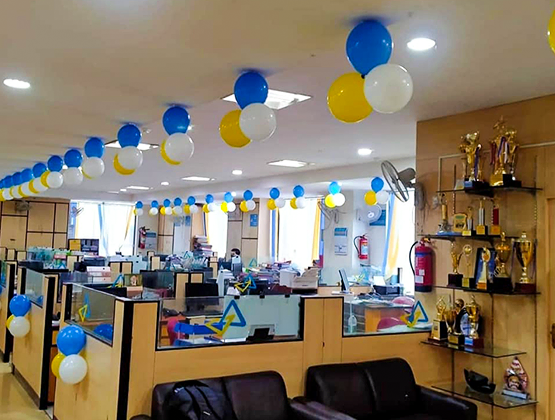 Blue-Yellow-White Balloons Office Decor