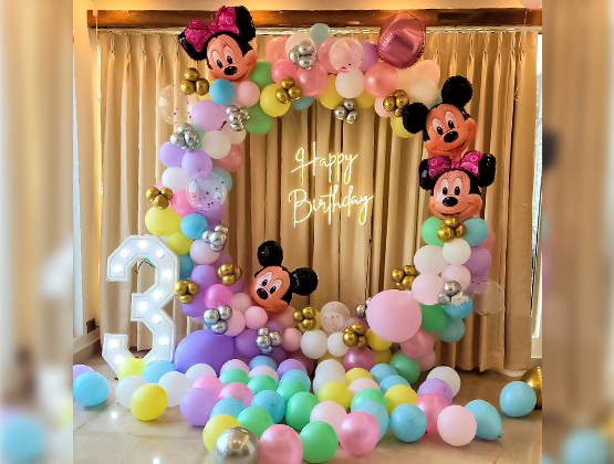 Mickey-Minnie Themed Birthday Decor