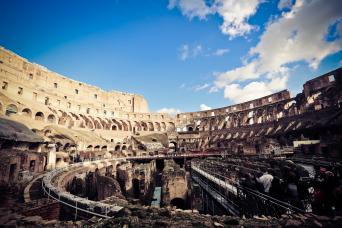 Prime: Small Group up to 10 people for Colosseum, Roman Forum and Palatine Hill with Hotel Pick-up