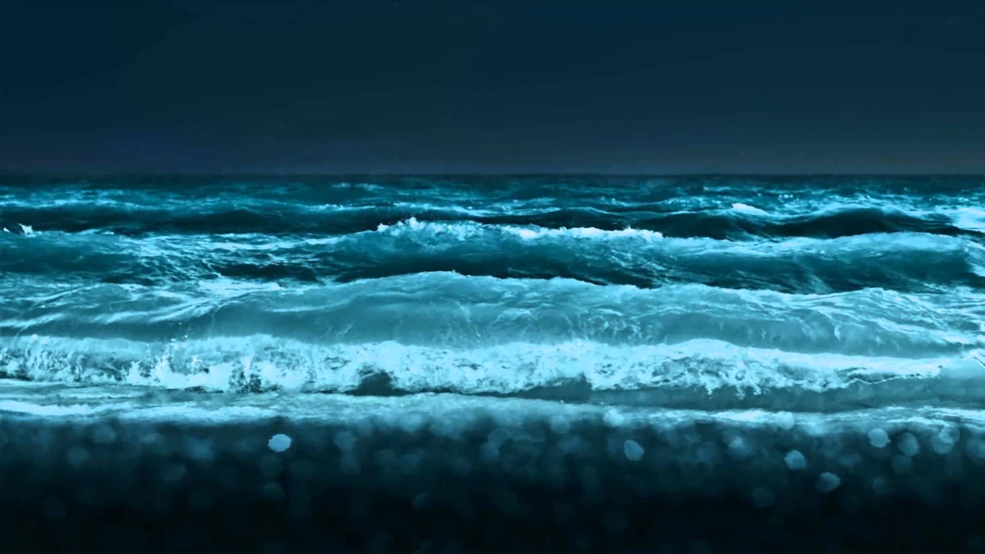 Moving Ocean Waves Background