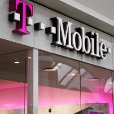 Samsung customers on T-Mobile suggest new satellite network option