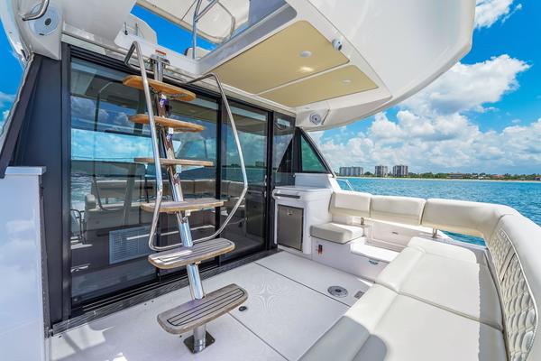 42ft Regal Yacht For Sale