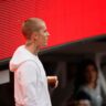 Justin Bieber a fost surprins fără pălărie în Beverly Hills, după zvonurile legate de un posibil transplant de păr