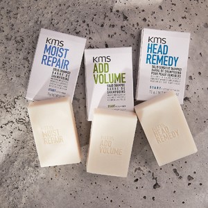 Varianten von KMS Solid Shampoo