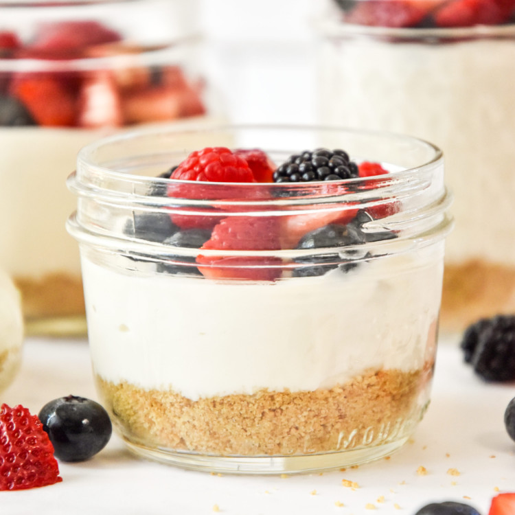 no-bake cheesecake Greek yogurt cups in mason jars.