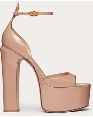 Nude Platforms