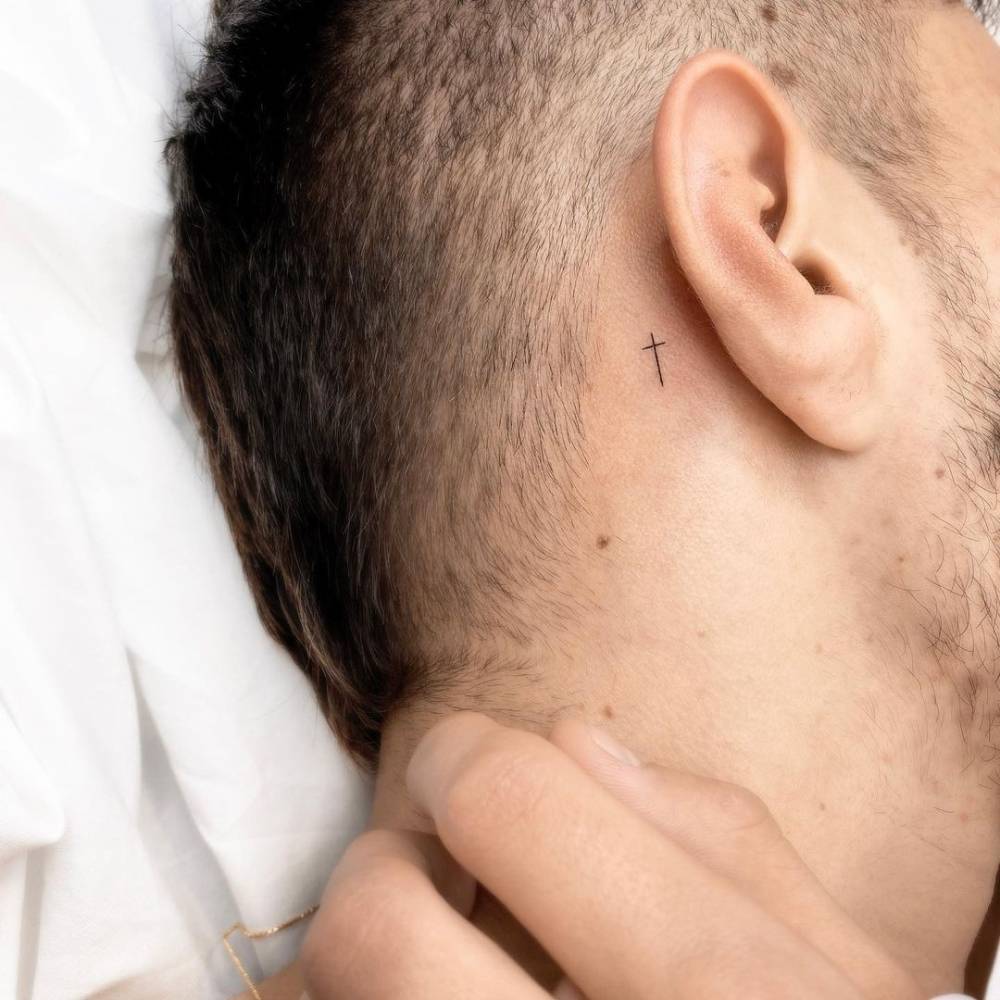 32 Behind The Ear Tattoos That Are Lowkey Gorgeous