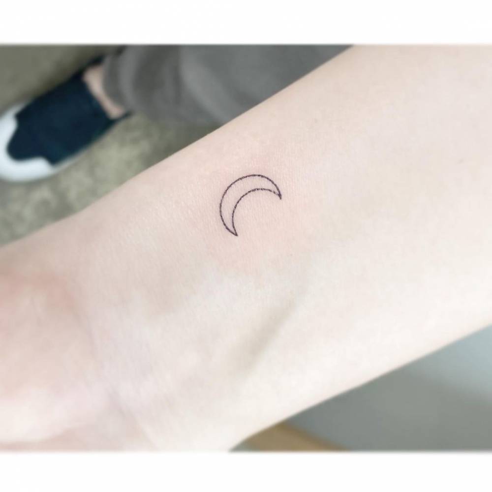 37 Enchanting Moon Tattoo Designs And What They Mean